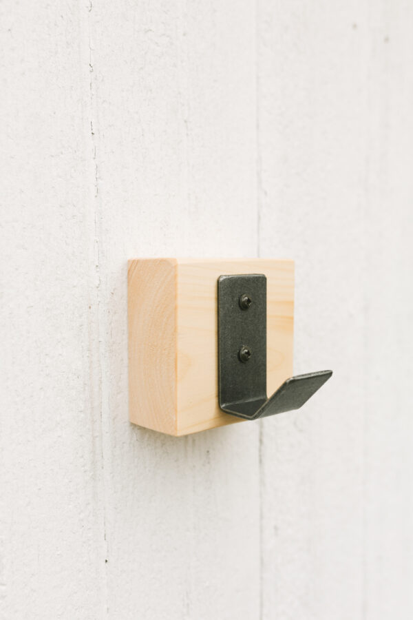a metal hook block